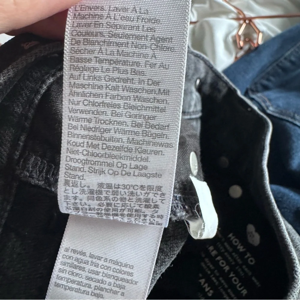 Madewell 90”s Straight Leg Classic Black Denim Jeans - Picture 12 of 12